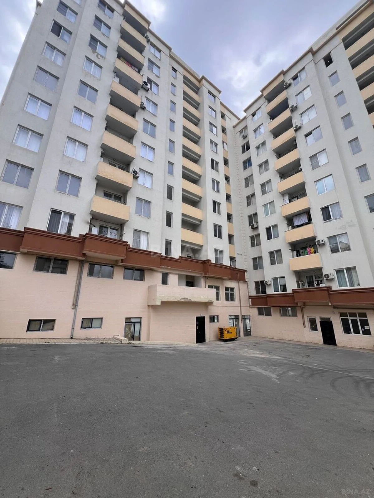 Satılır 3 otaqlı mənzil 75 m²