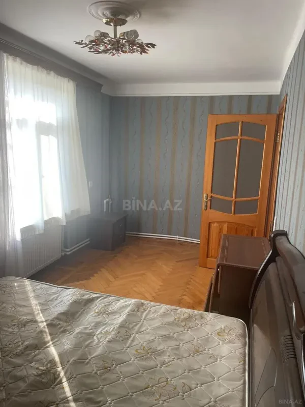 Kirayə verilir 2 otaqlı mənzil 50 m²