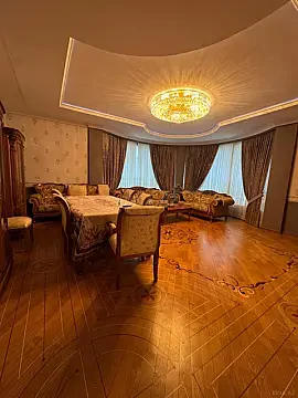Kirayə verilir 4 otaqlı mənzil 200 m²