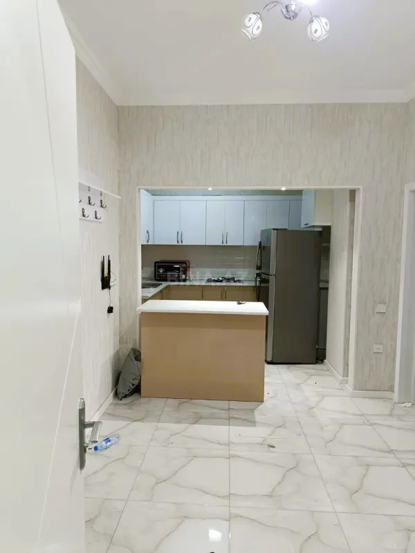 Kirayə verilir 2 otaqlı mənzil 80 m²