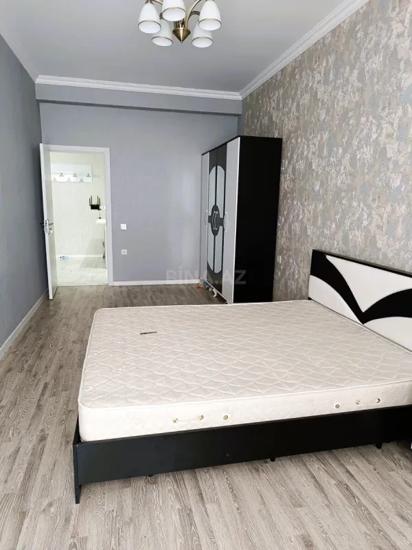 Kirayə verilir 2 otaqlı mənzil 80 m²