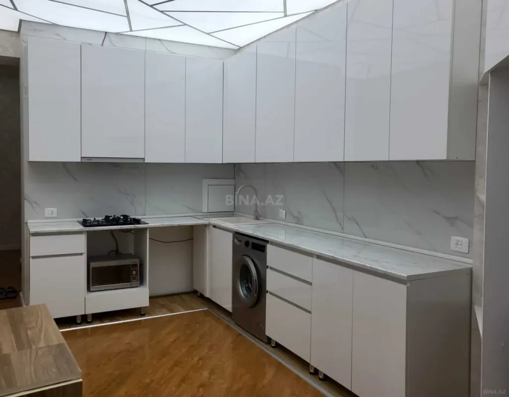 Kirayə verilir 1 otaqlı mənzil 80 m²
