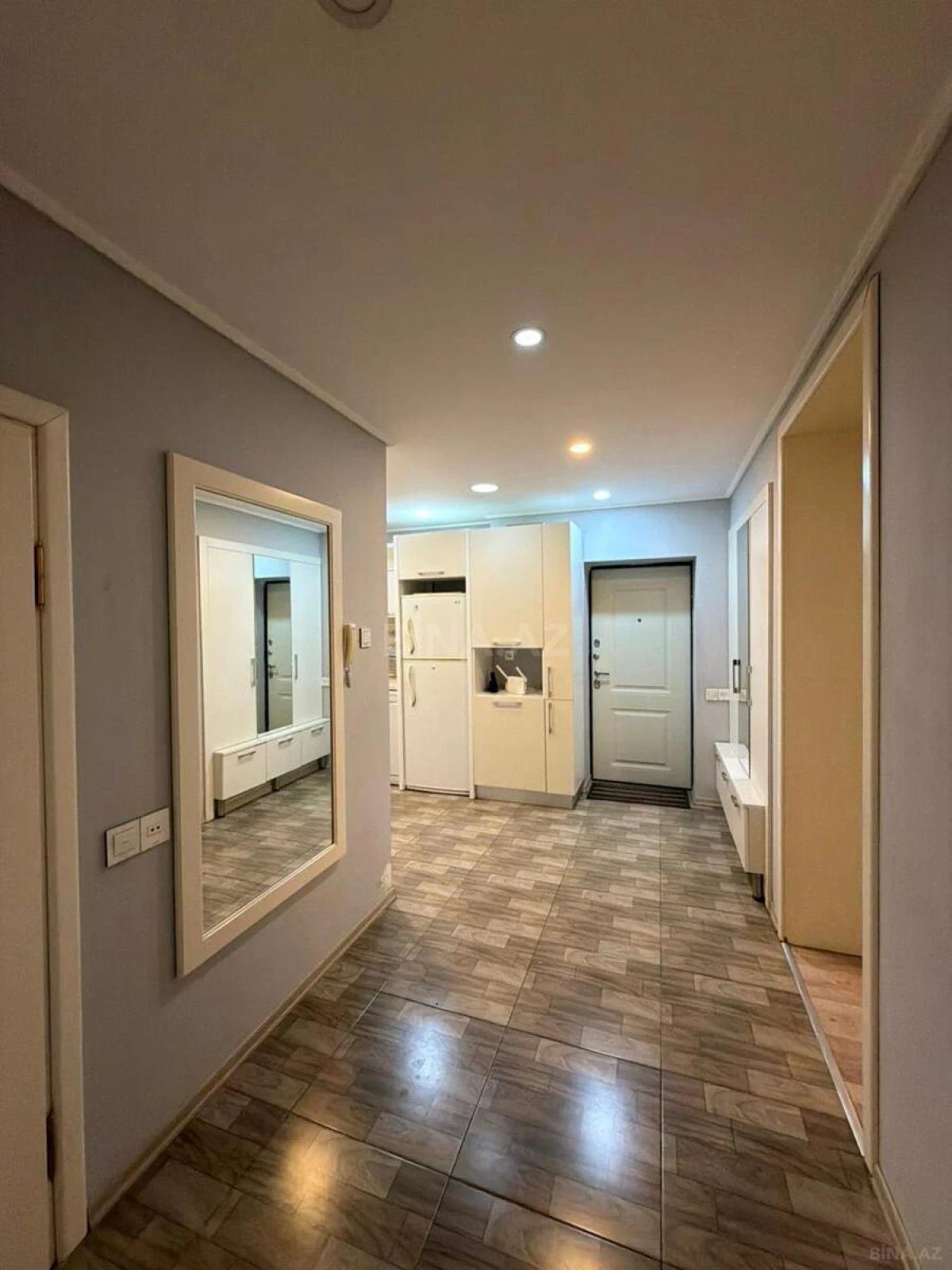 Satılır 3 otaqlı mənzil 79 m²