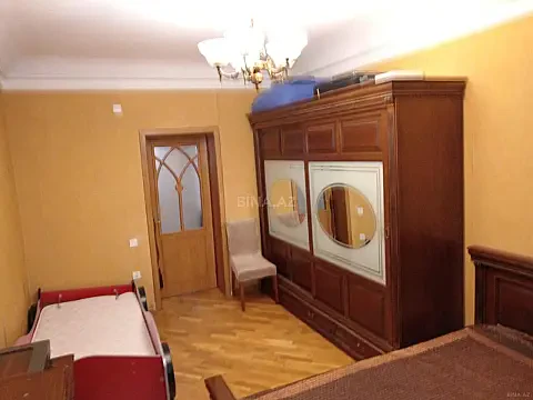 Kirayə verilir 3 otaqlı mənzil 68 m² — Bakı, 8-ci kilometr 3 otaq 68.00 m²