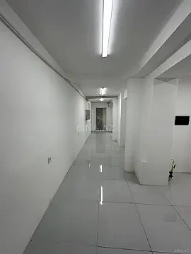 Kirayə verilir obyekt 135 m²