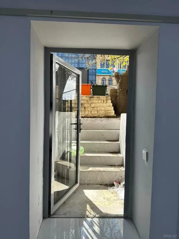 Kirayə verilir obyekt 135 m²