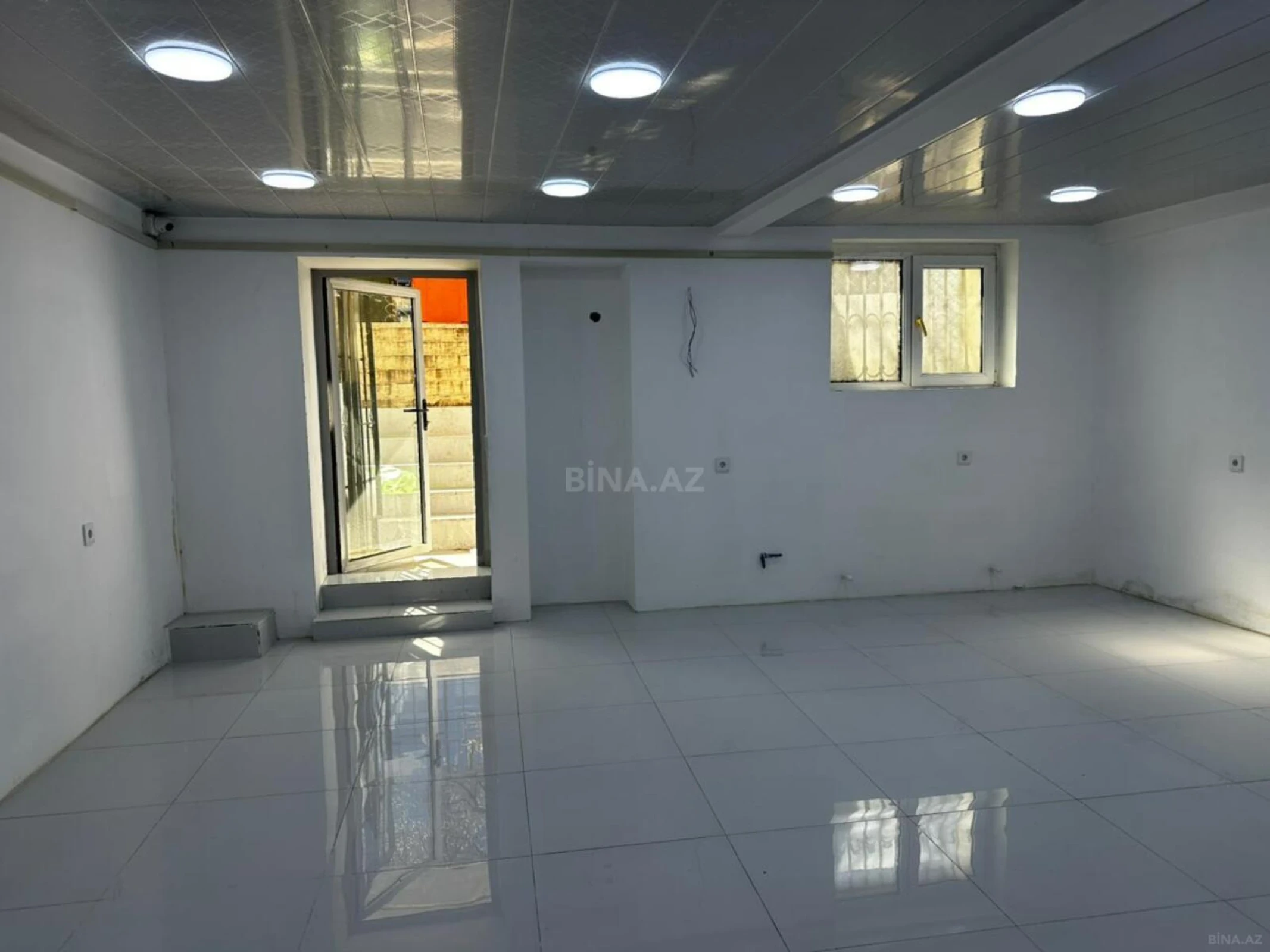 Kirayə verilir obyekt 135 m²