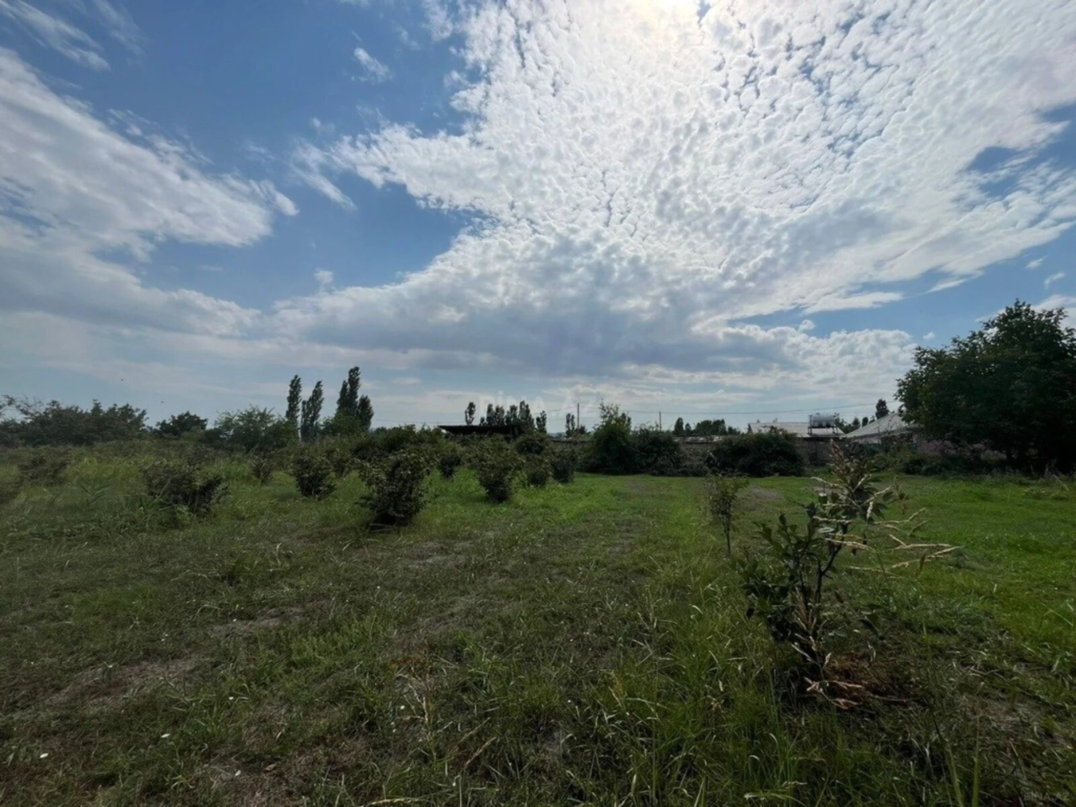 Satılır torpaq sahəsi 12 m²