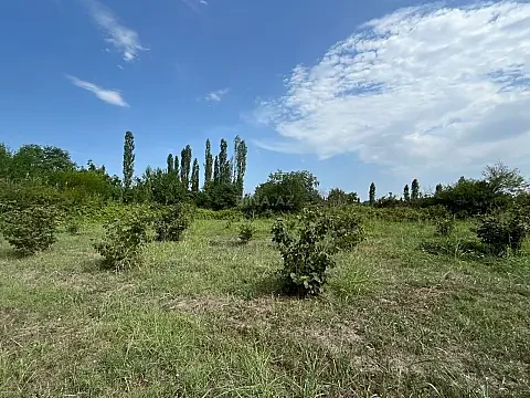 Satılır torpaq sahəsi 12 m²