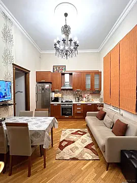 Kirayə verilir 3 otaqlı mənzil 70 m² — Bakı, Nizami 3 otaq 70.00 m²