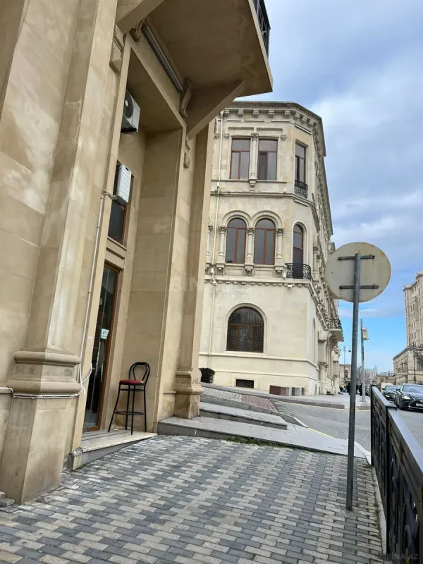 Satılır obyekt 32 m²