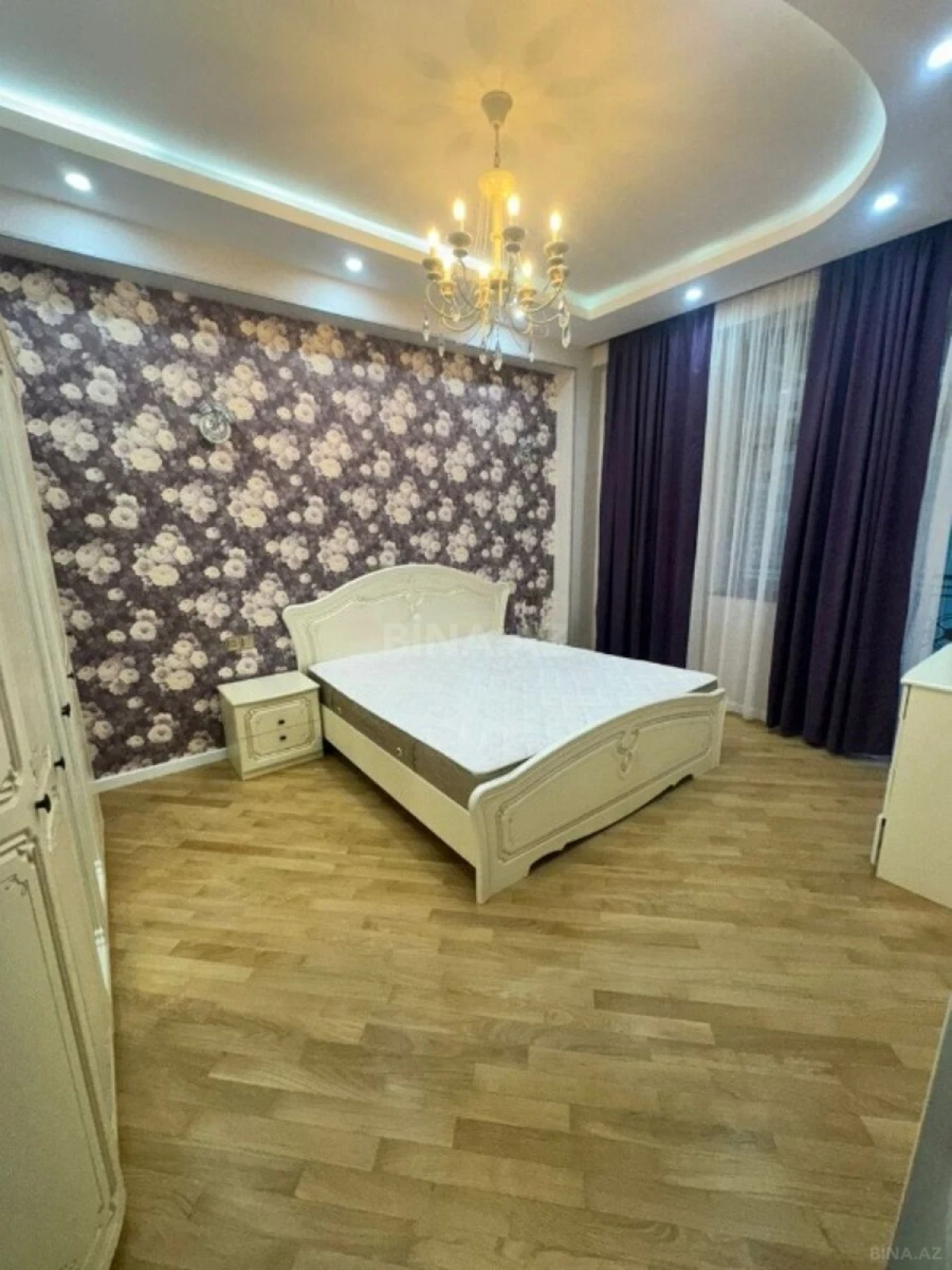 Kirayə verilir 3 otaqlı mənzil 115 m²