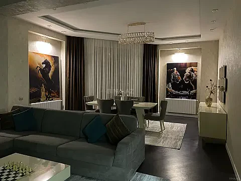 Kirayə verilir 3 otaqlı mənzil 150 m²