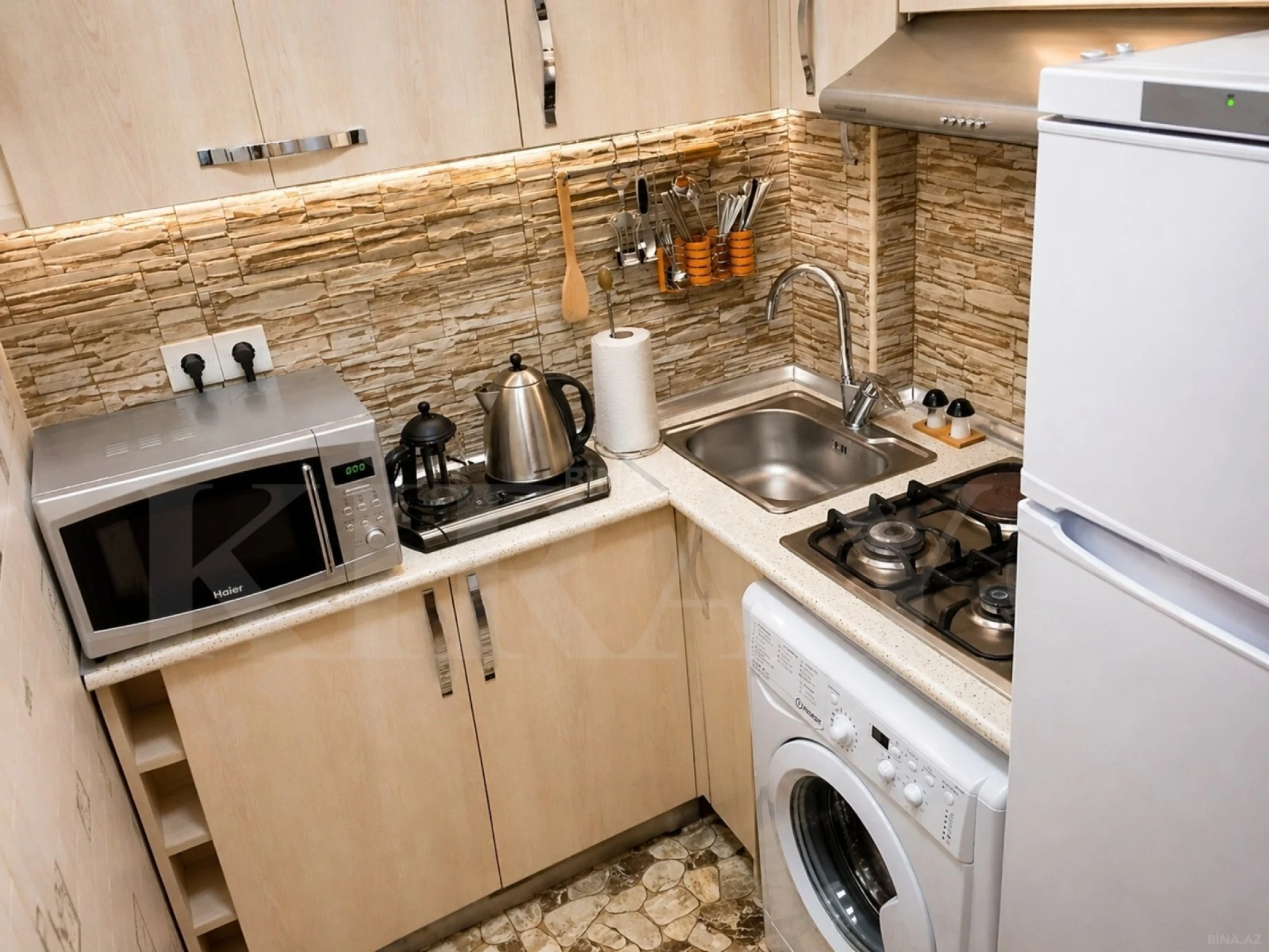Kirayə verilir 2 otaqlı mənzil 60 m²