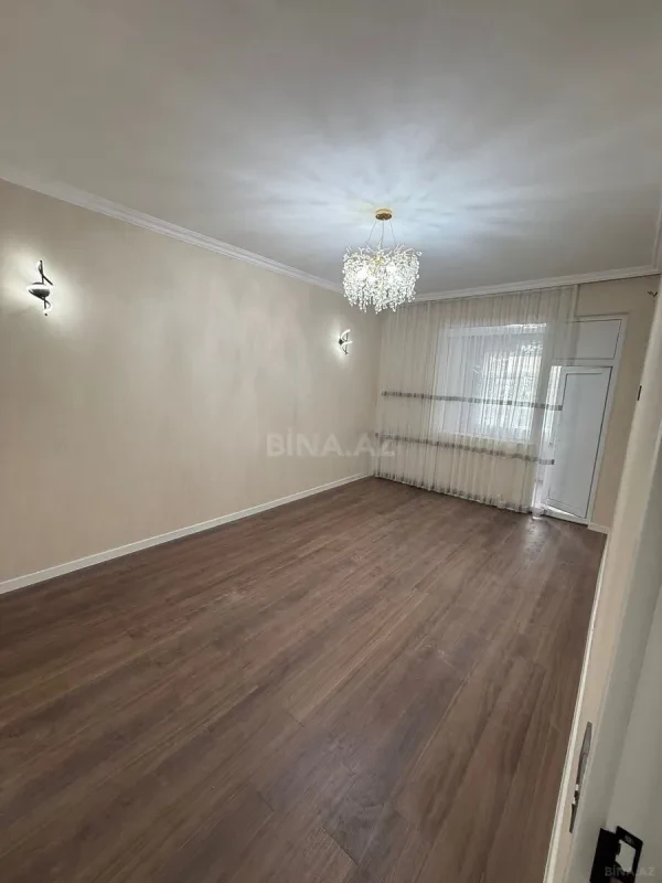 Satılır 3 otaqlı mənzil 40 m²