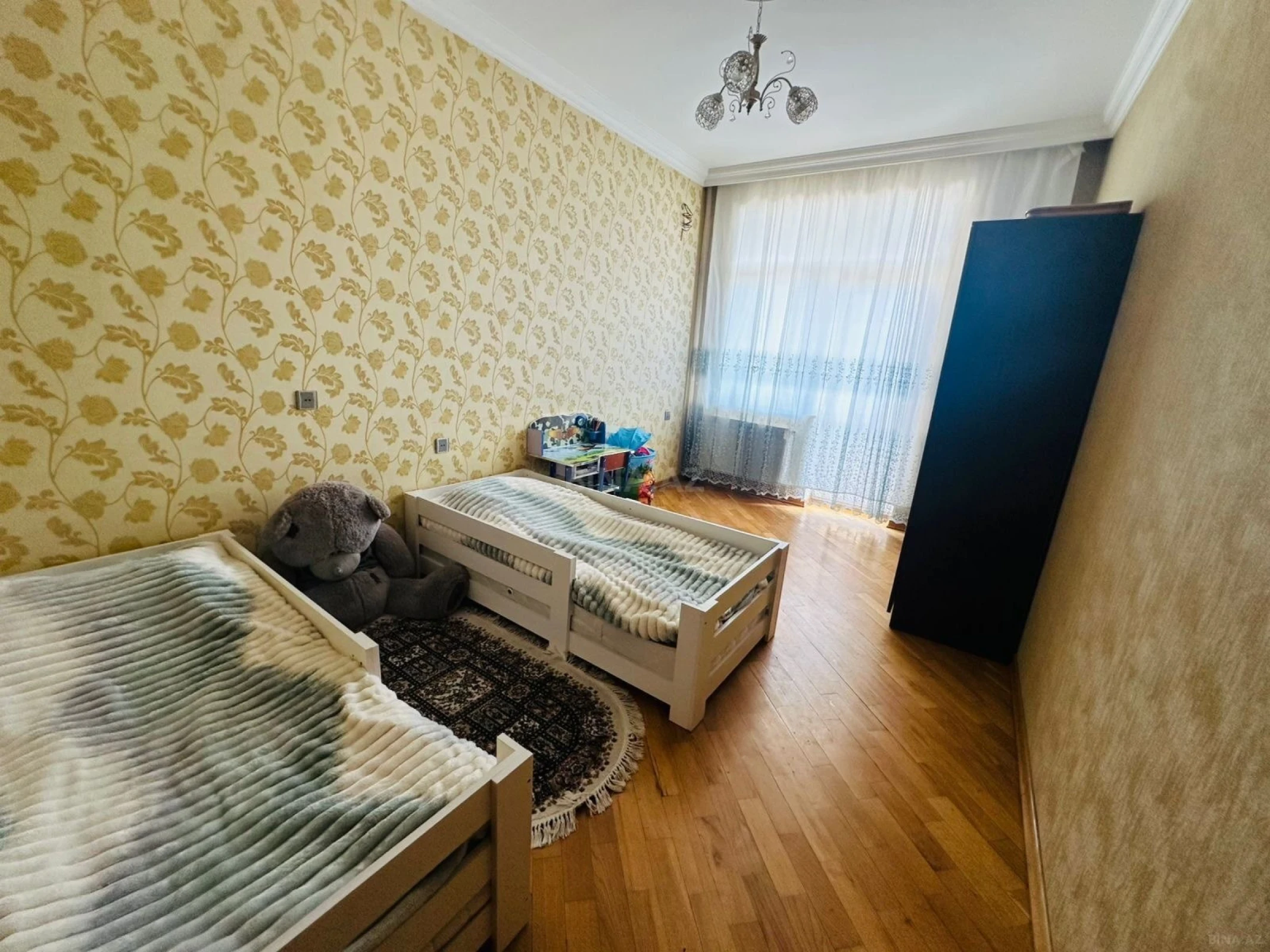 Satılır 3 otaqlı mənzil 120 m²