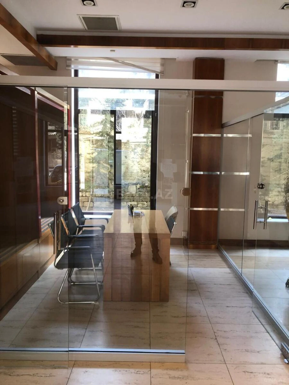 Kirayə verilir 7 otaqlı ofis 220 m²