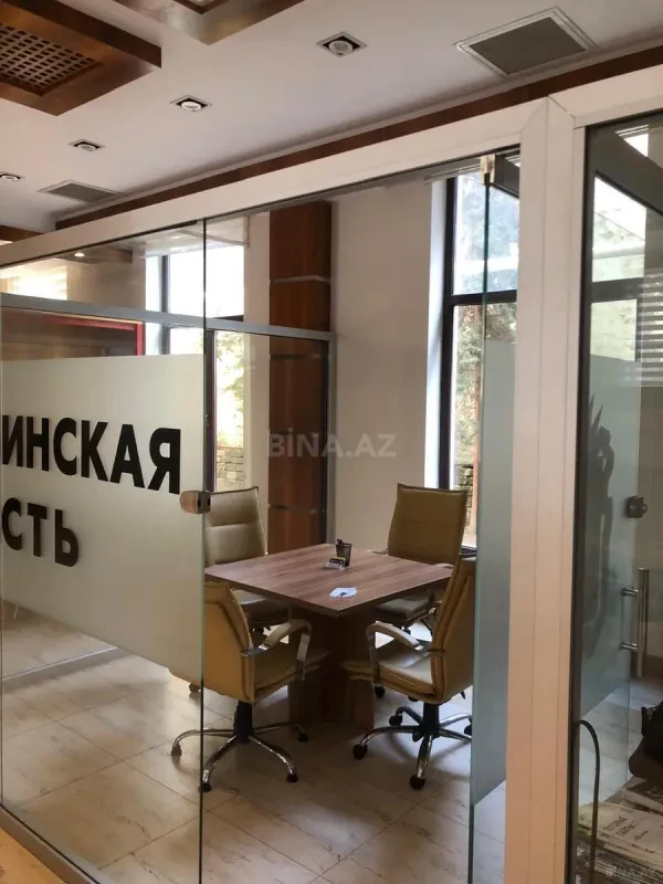 Kirayə verilir 7 otaqlı ofis 220 m²