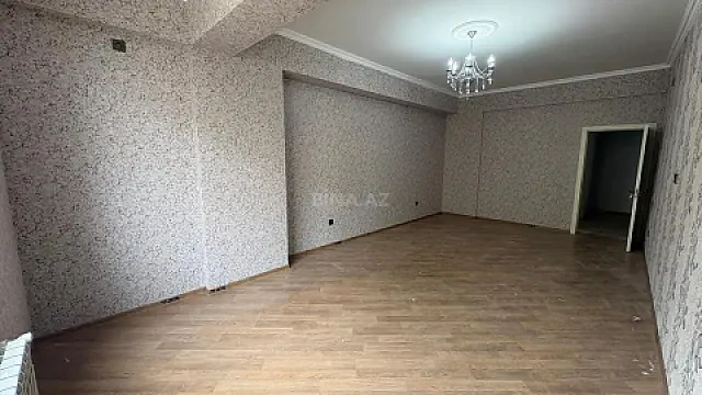 Satılır 2 otaqlı mənzil 102 m²