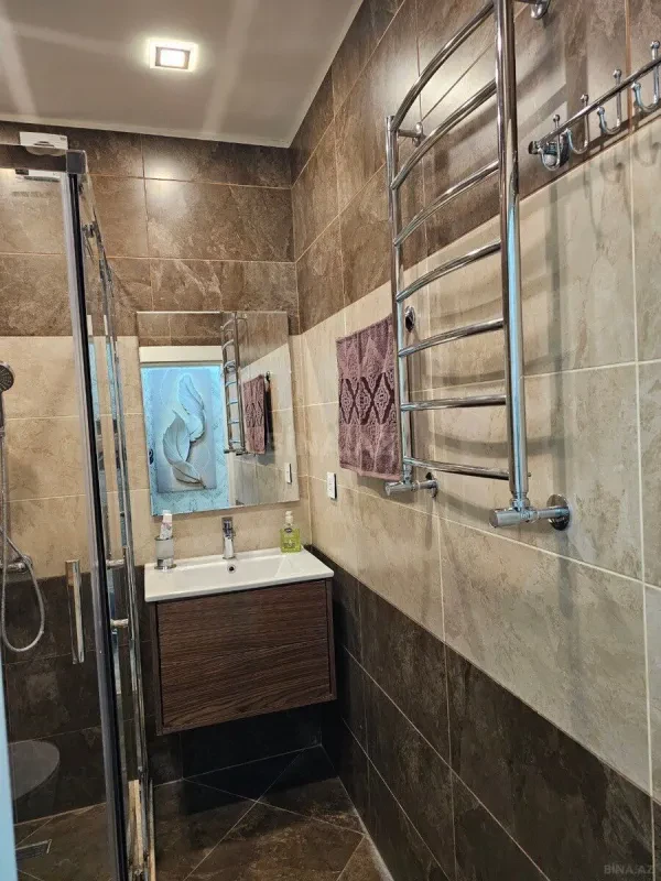 Kirayə verilir 2 otaqlı mənzil 60 m²