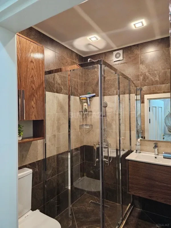 Kirayə verilir 2 otaqlı mənzil 60 m²