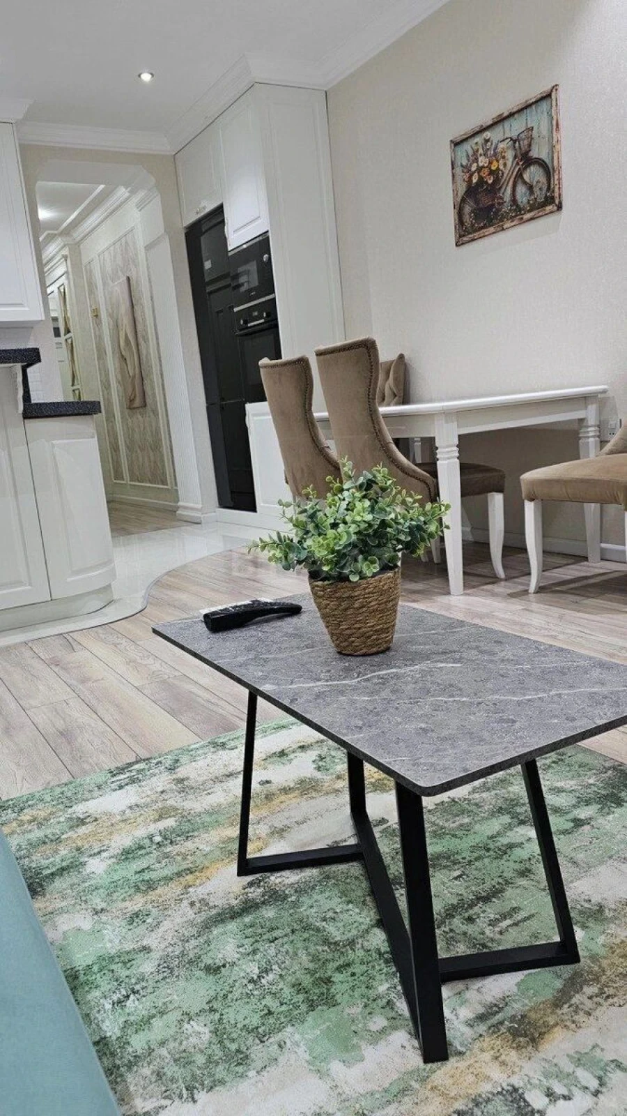 Kirayə verilir 2 otaqlı mənzil 60 m²