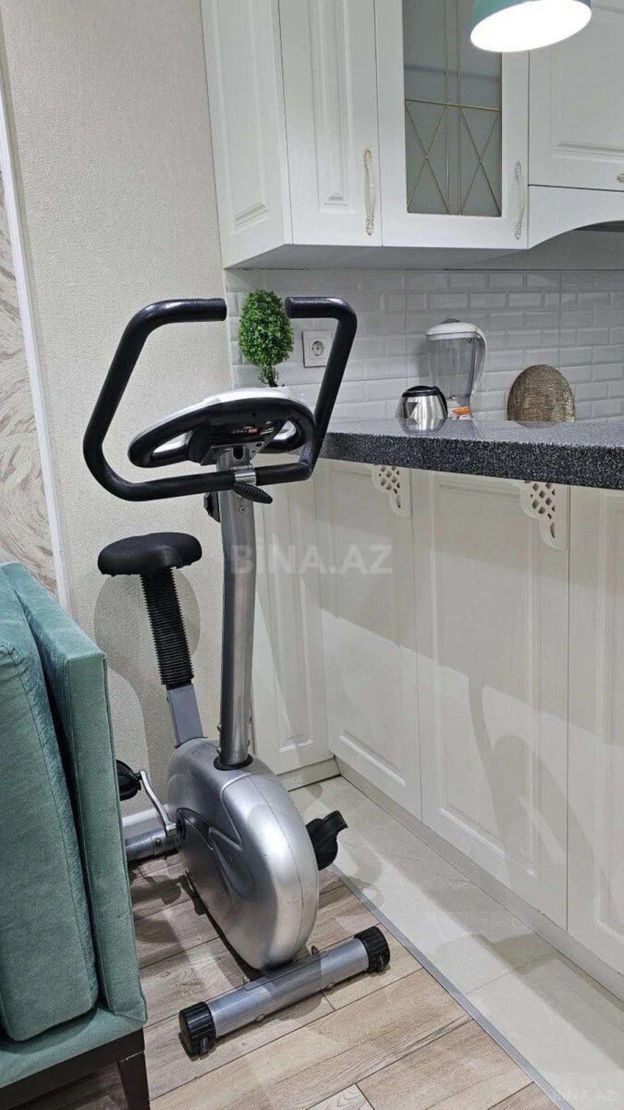 Kirayə verilir 2 otaqlı mənzil 60 m²