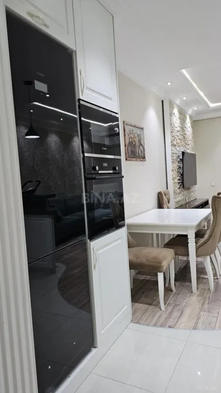Kirayə verilir 2 otaqlı mənzil 60 m²