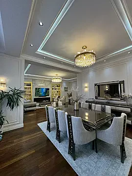 Satılır 4 otaqlı mənzil 200 m²
