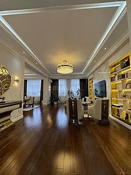 Satılır 4 otaqlı mənzil 200 m²