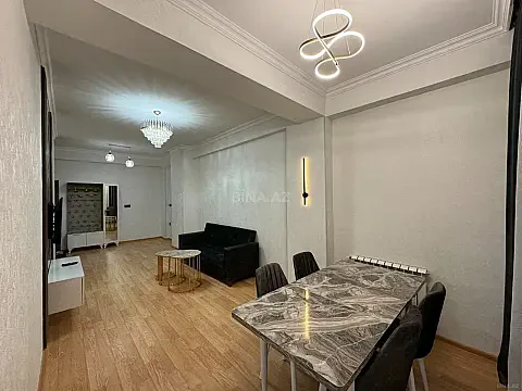 Kirayə verilir 2 otaqlı mənzil 81 m²
