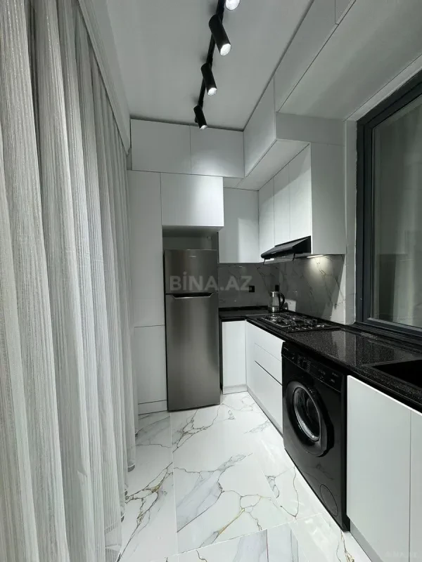 Kirayə verilir 2 otaqlı mənzil 81 m²