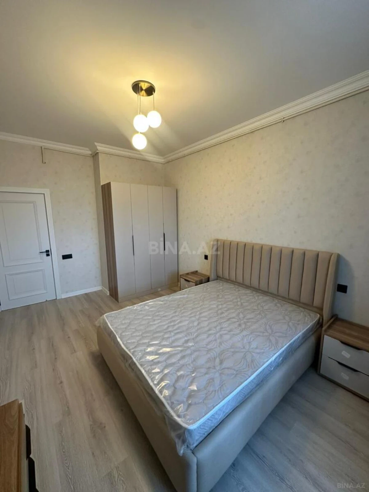 Kirayə verilir 2 otaqlı mənzil 70 m²