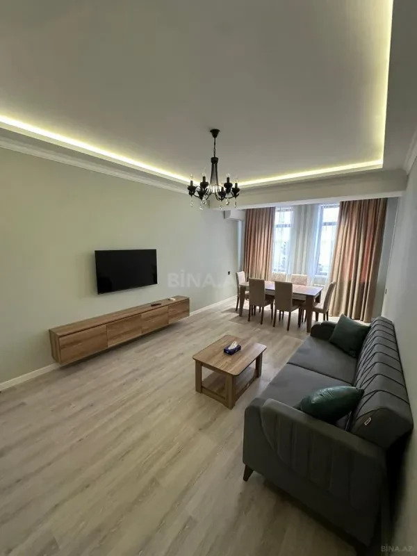 Kirayə verilir 2 otaqlı mənzil 70 m²