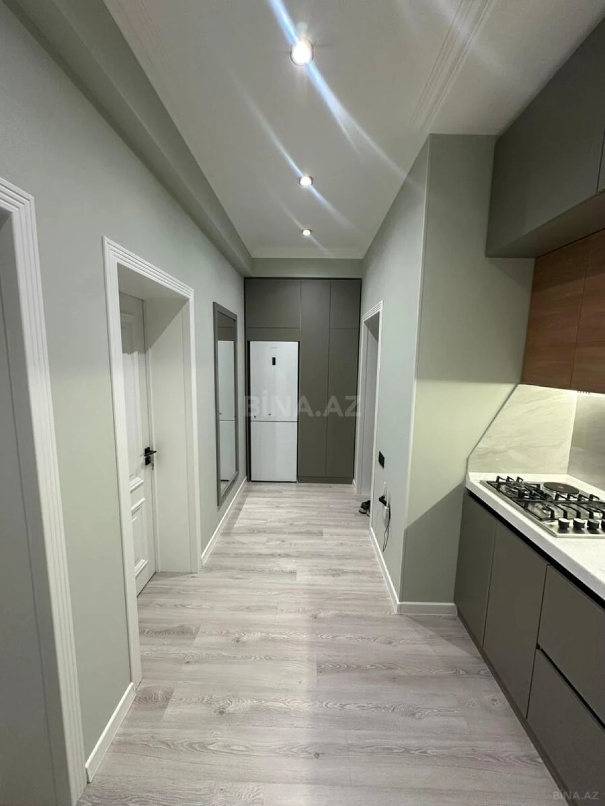 Kirayə verilir 2 otaqlı mənzil 70 m²
