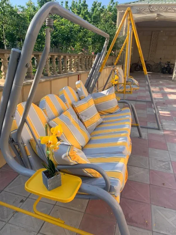 Kirayə verilir 9 otaqlı həyət evi 300 m²