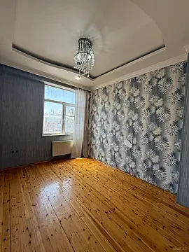 Satılır 2 otaqlı mənzil 80 m²