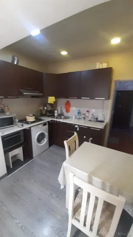 Satılır 2 otaqlı mənzil 60 m²