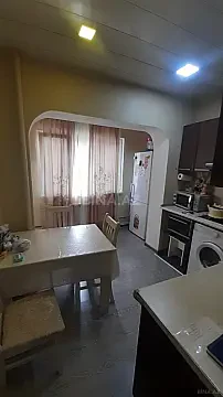 Satılır 2 otaqlı mənzil 60 m²