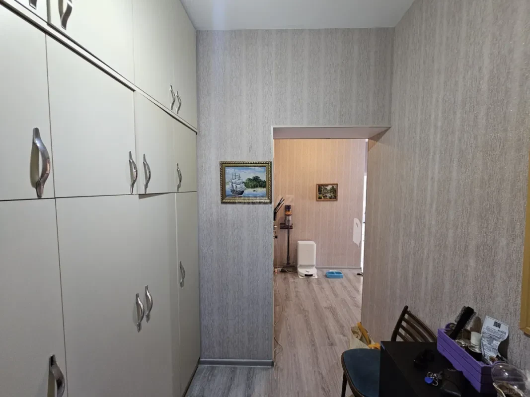 Satılır 3 otaqlı mənzil 97 m²