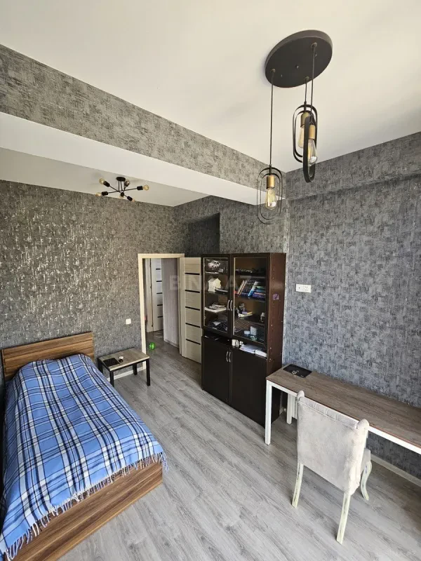 Satılır 3 otaqlı mənzil 97 m²