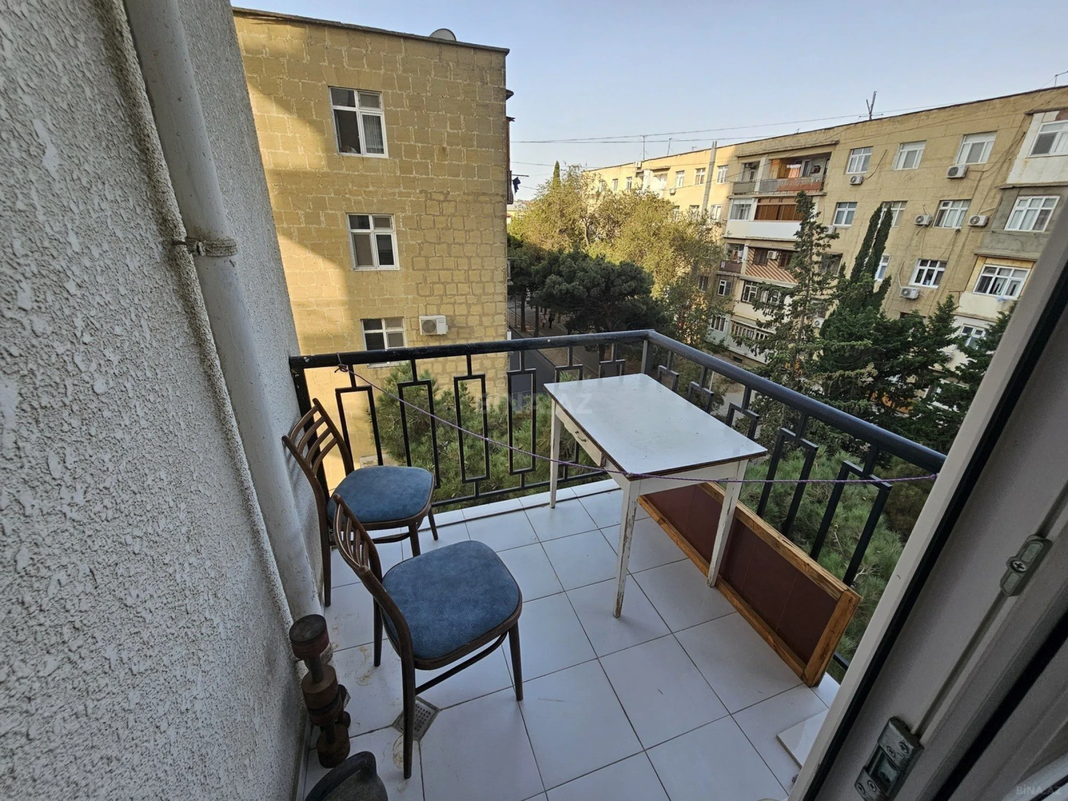 Satılır 3 otaqlı mənzil 97 m²