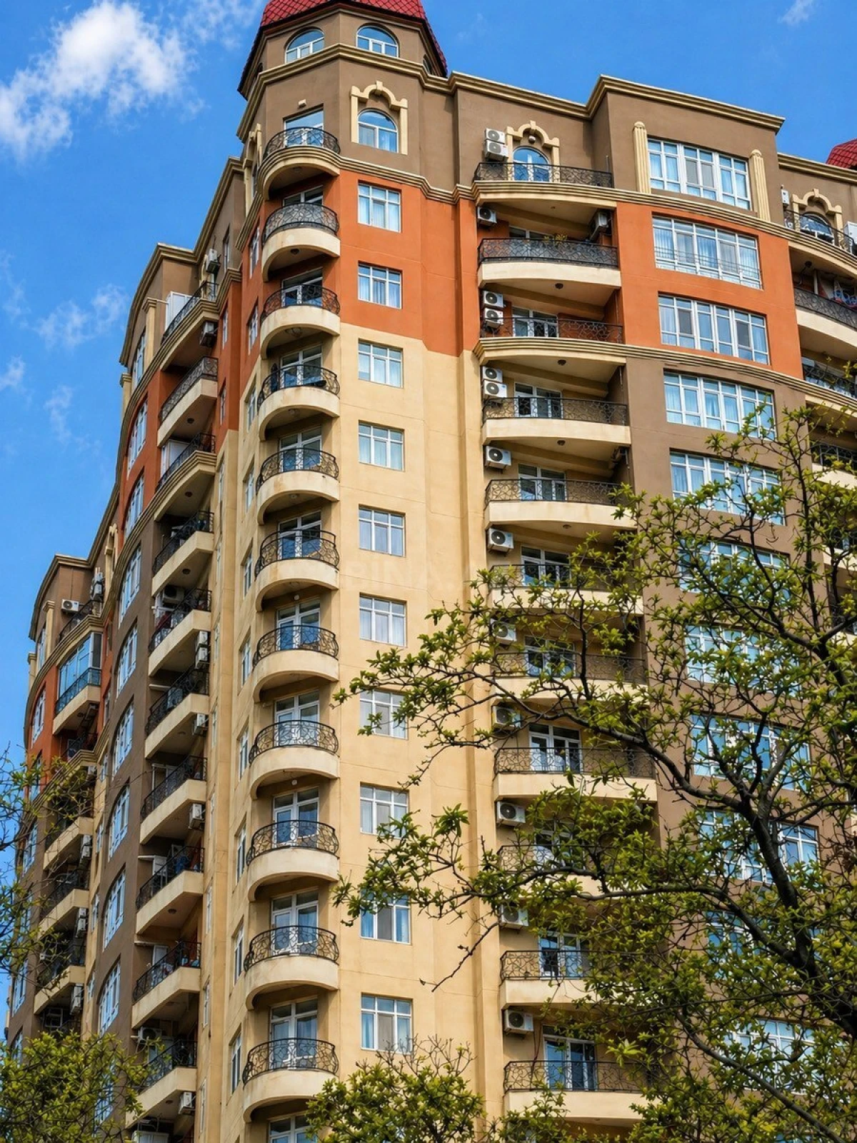 Satılır 2 otaqlı mənzil 74 m²