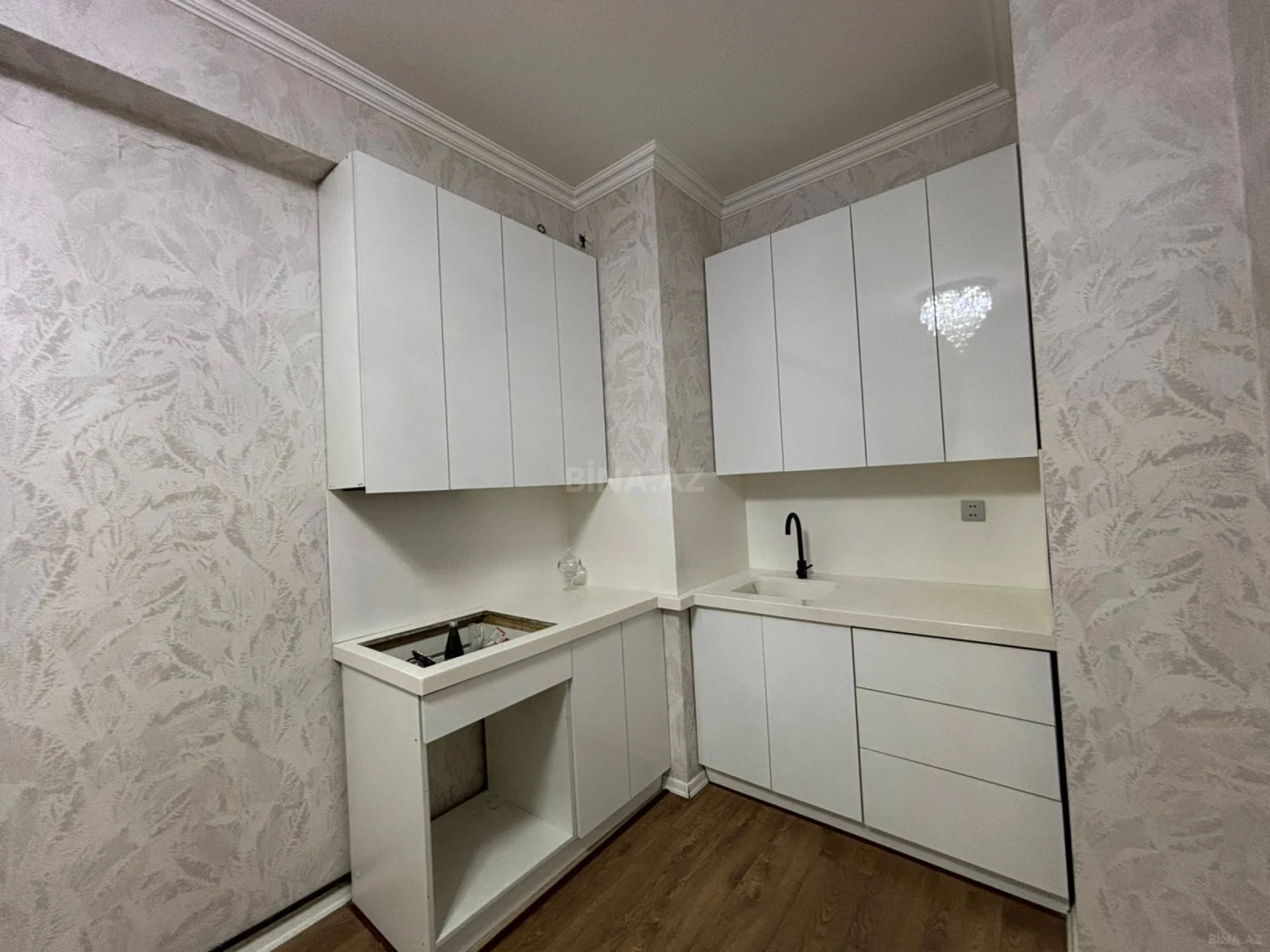 Kirayə verilir 2 otaqlı mənzil 40 m²