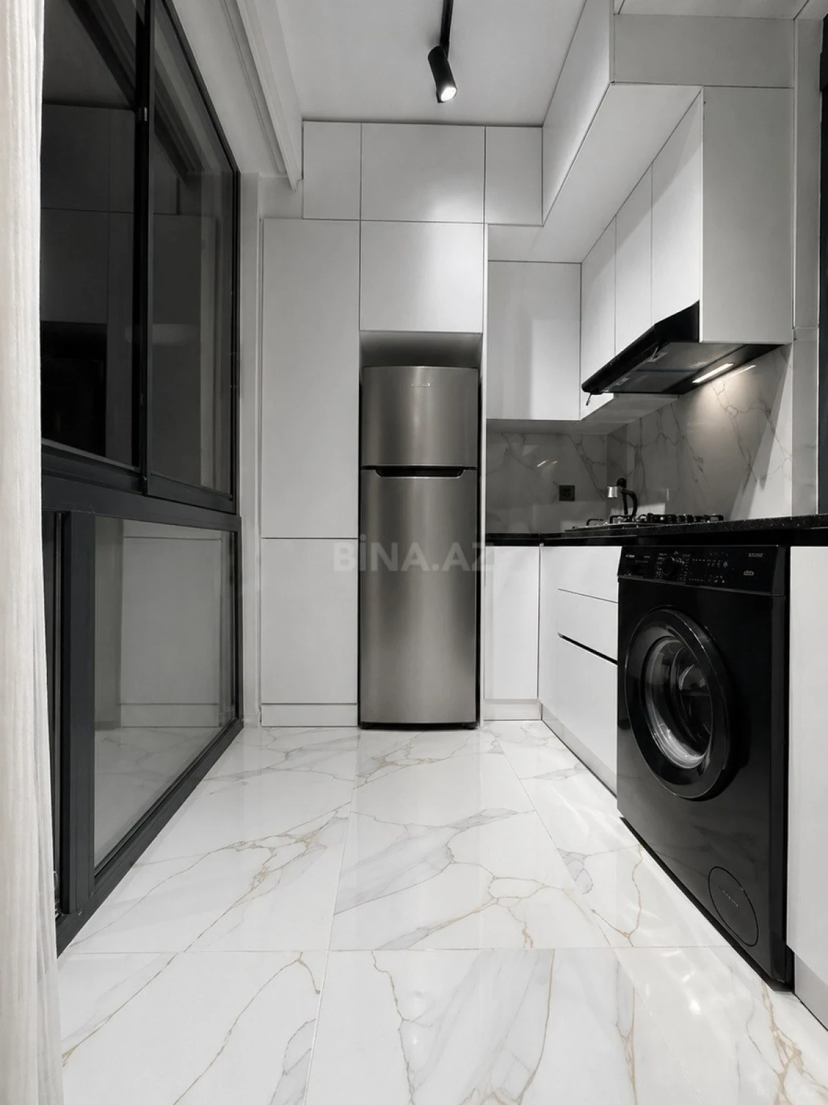 Kirayə verilir 2 otaqlı mənzil 70 m²