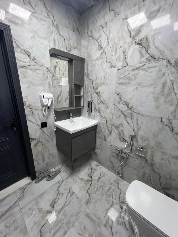 Kirayə verilir 2 otaqlı mənzil 70 m²