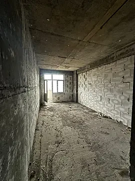Satılır 3 otaqlı mənzil 137 m²