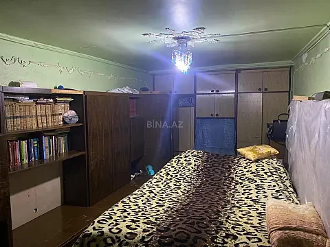 Satılır 15 otaqlı həyət evi 250 m²