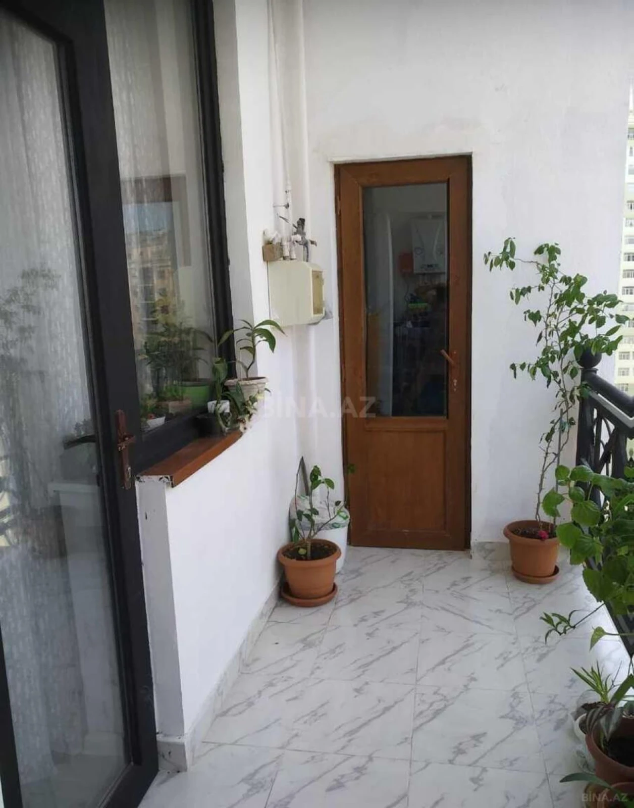 Satılır 3 otaqlı mənzil 103 m²