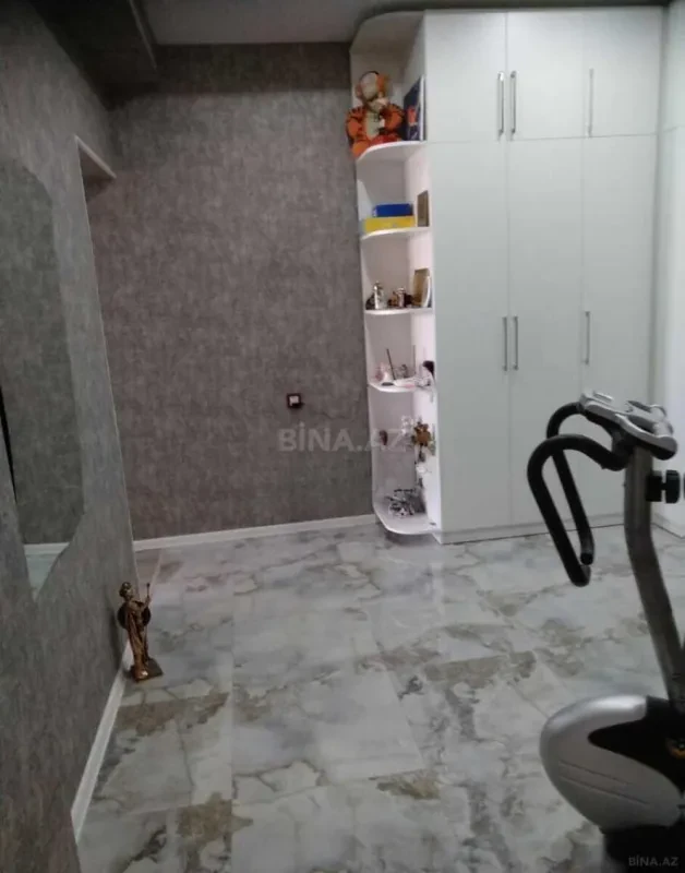 Satılır 3 otaqlı mənzil 103 m²